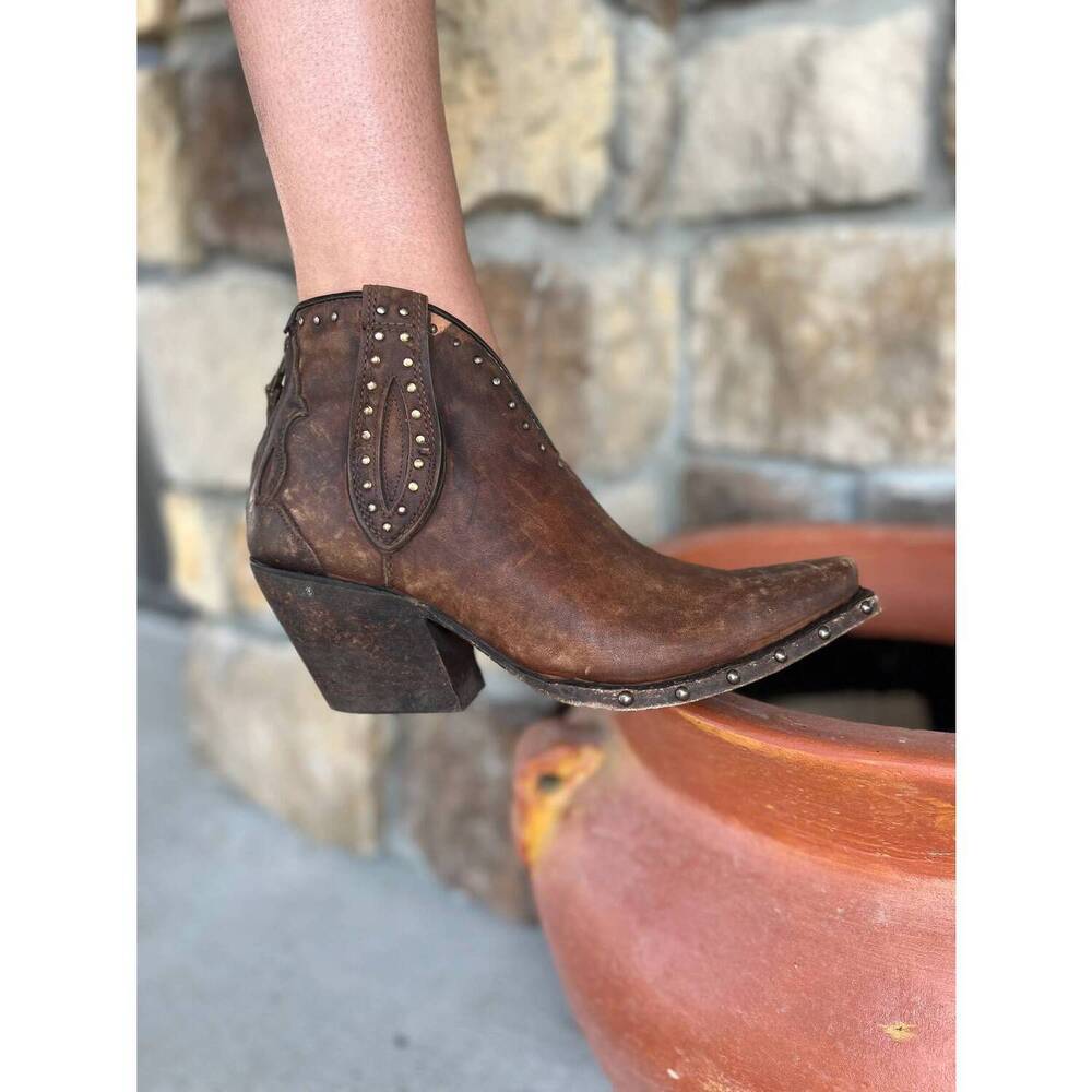 NEW ARIAT women's the greeley booties in brown